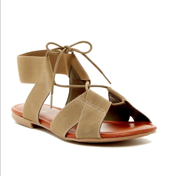 mia yamille sandal